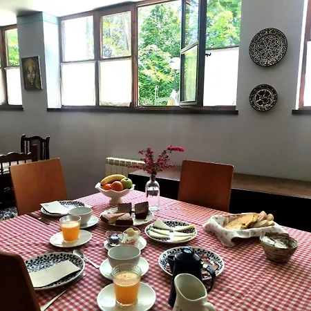 Hotel El Carmen 2*